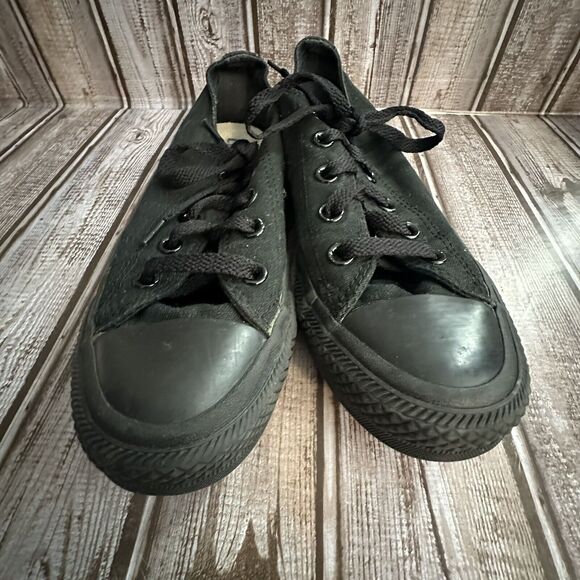 Converse All Star Black Tennis Shoes Men's Size 4/Women's Size 6 - Picture 2 of 7